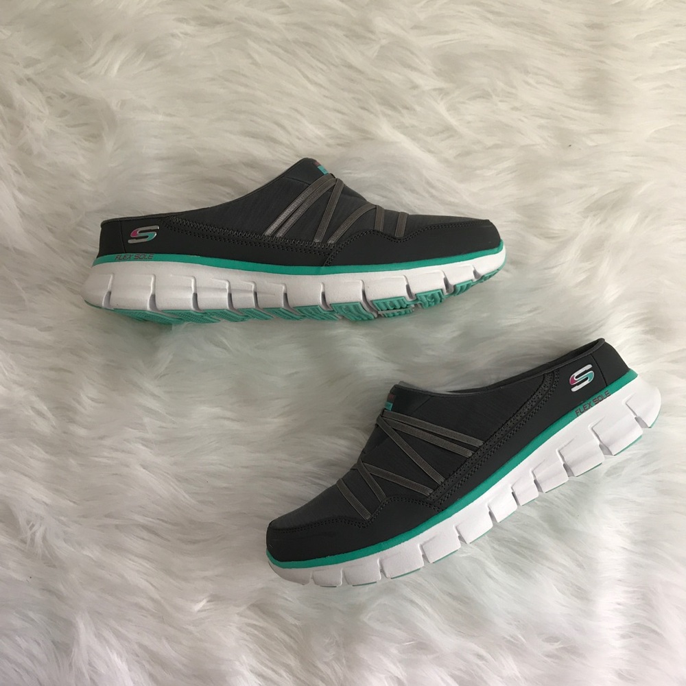 NWB SKETCHERS RELAXED FIT TEAL/GREY SNEAKERS
